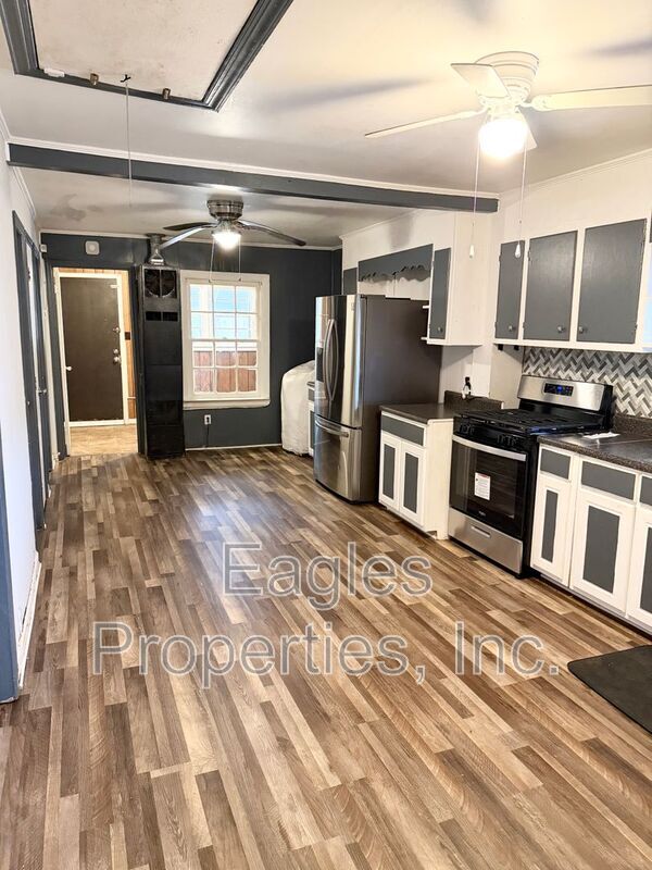 Building Photo - 411 Beale St