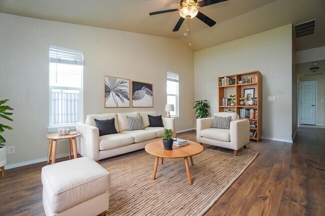 Foto del edificio - 2105 S Euclid Ln