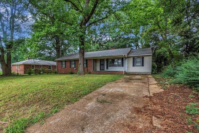 Photo - 401 Conwell Rd- House