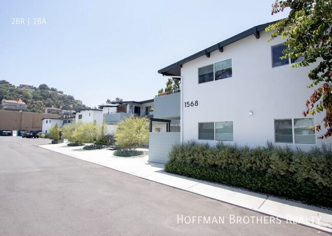 Foto del edificio - 1570 Yosemite Dr