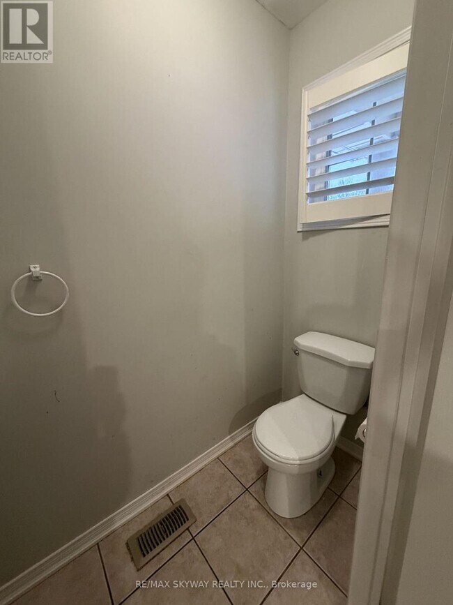 Photo du bâtiment - 83 Mint Leaf Blvd