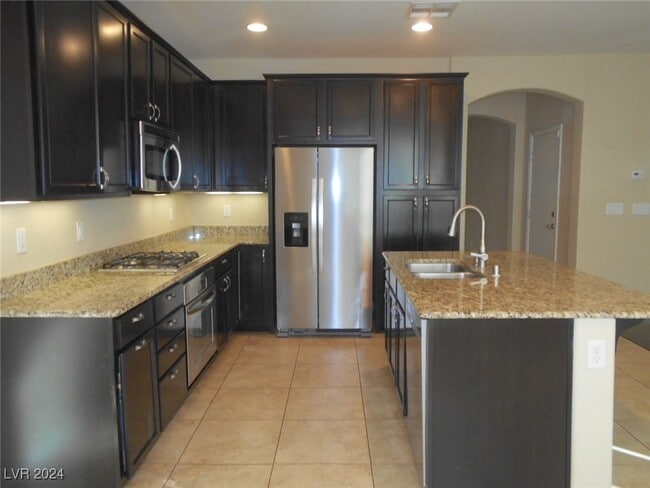 Kitchen - 6820 Majestic Palm Dr