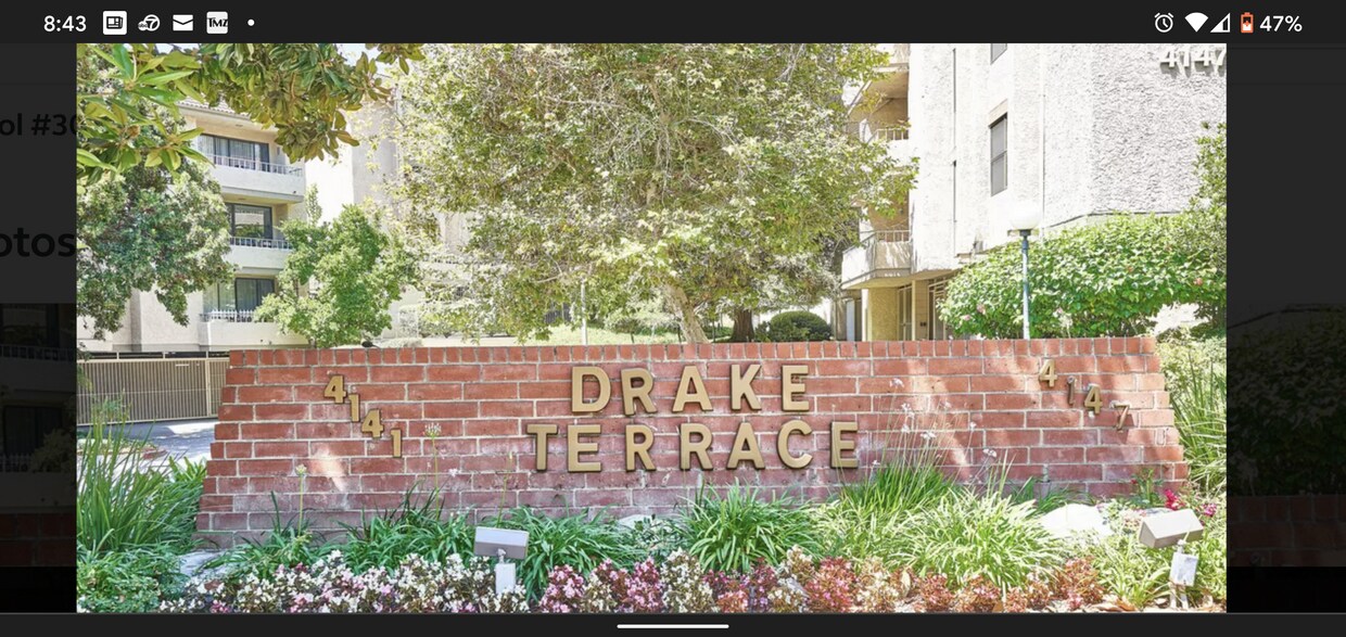 Drake Terrace Entrance - 4141 Via Marisol