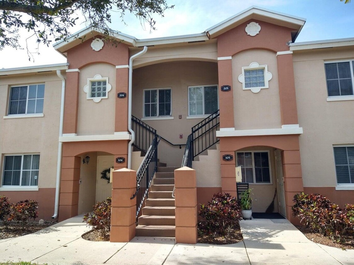 Primary Photo - 3478 Briar Bay Blvd