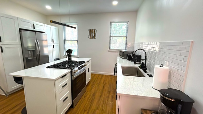 Cocina - 525 Alpine Ave