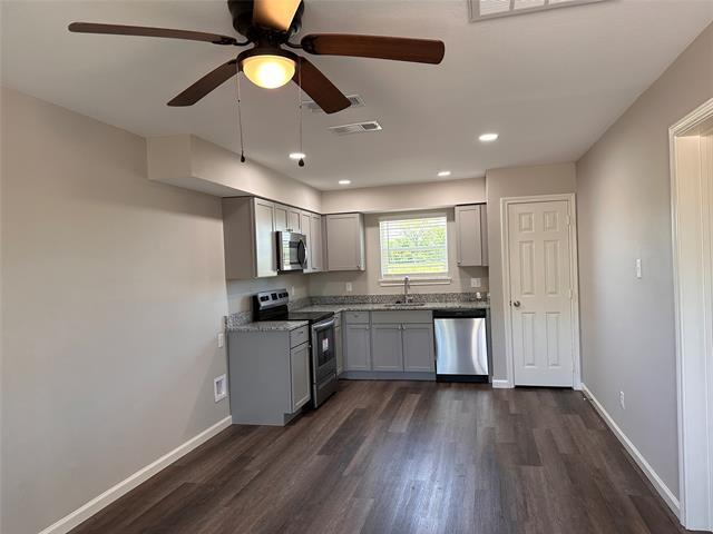 Building Photo - 11015 I-30 Frontage Rd