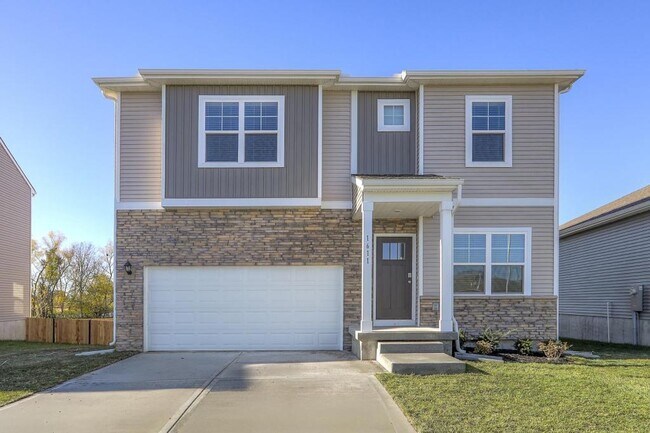 Building Photo - 1611 Maci St