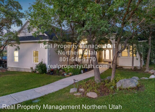Foto del edificio - 7 br, 4.5 bath House - 3855 Nordic Valley Dr.