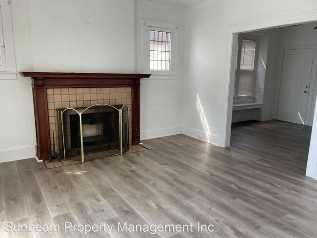 Building Photo - 3 br, 1 bath House - 1116 CARMEL