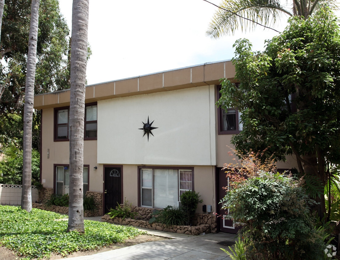 Primary Photo - 2720 Mariquita St