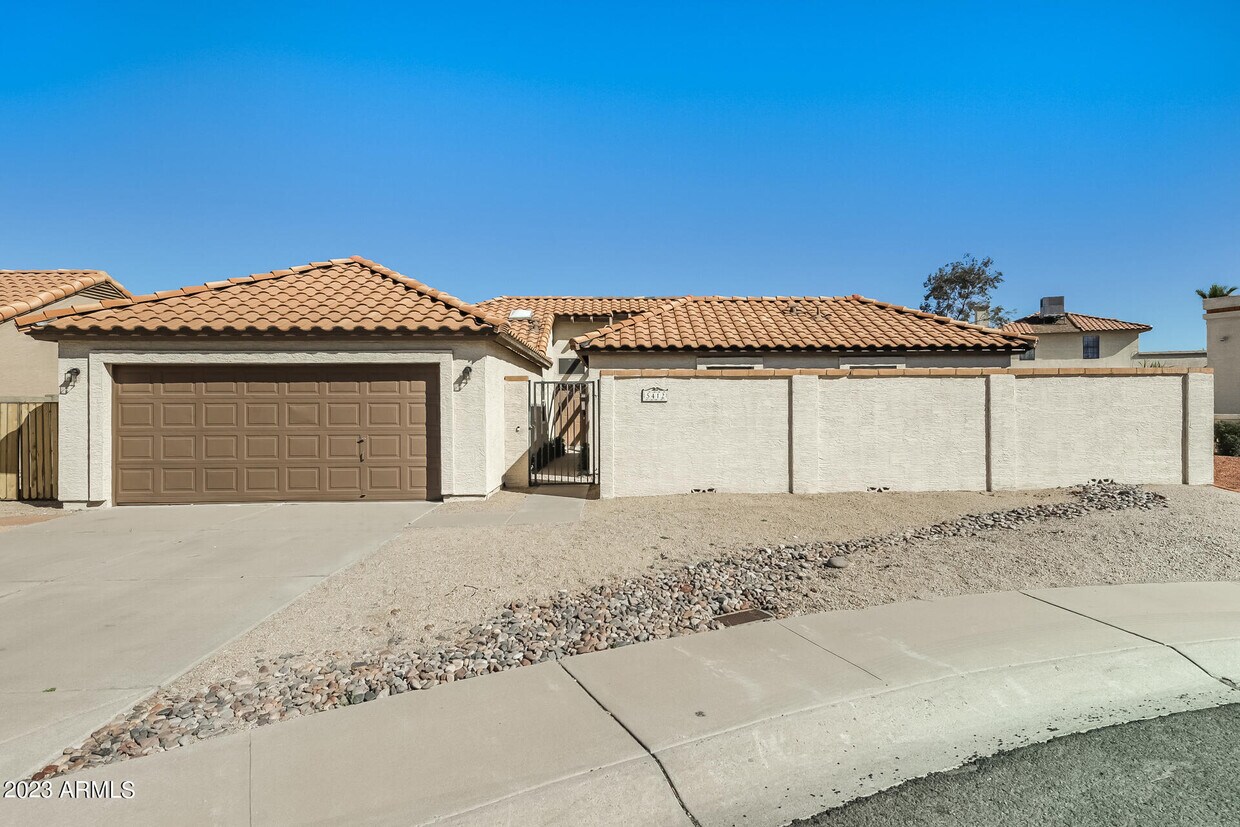 Foto principal - 5412 W Cochise Dr