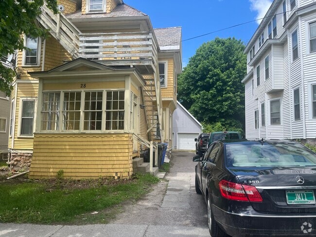 Building Photo - 28 Brookes Ave