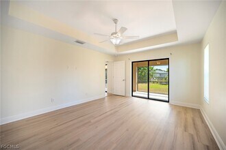 Building Photo - 1132 SE 19th St