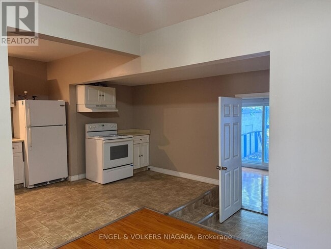 Building Photo - 5006 Willmott St