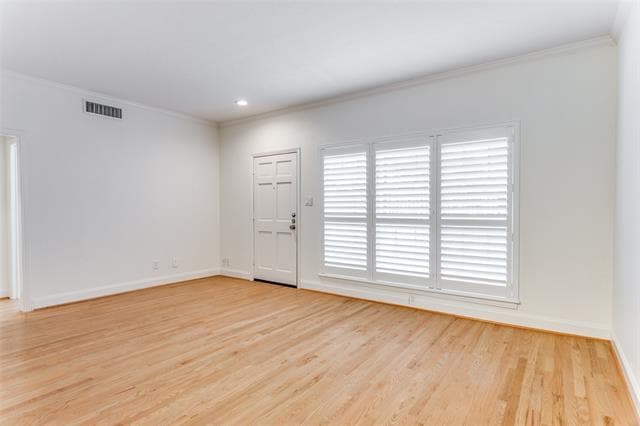 Building Photo - 4405 Bellaire Dr S