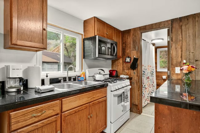 Building Photo - 21504 Shady Ln