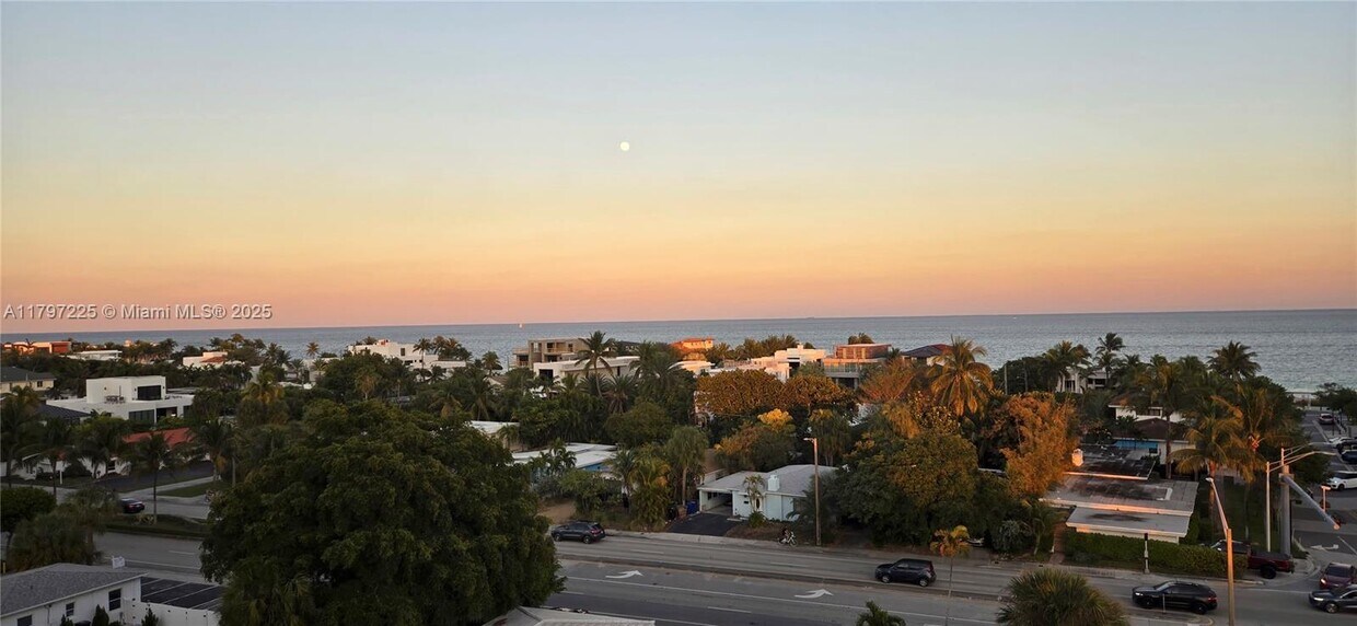 Foto principal - 2300 NE 33rd Ave