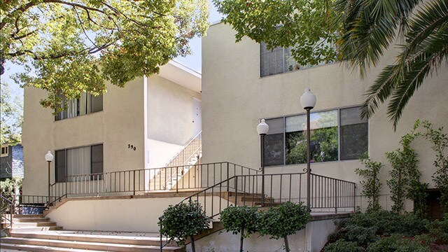 Foto del edificio - 290 S Oakland Ave
