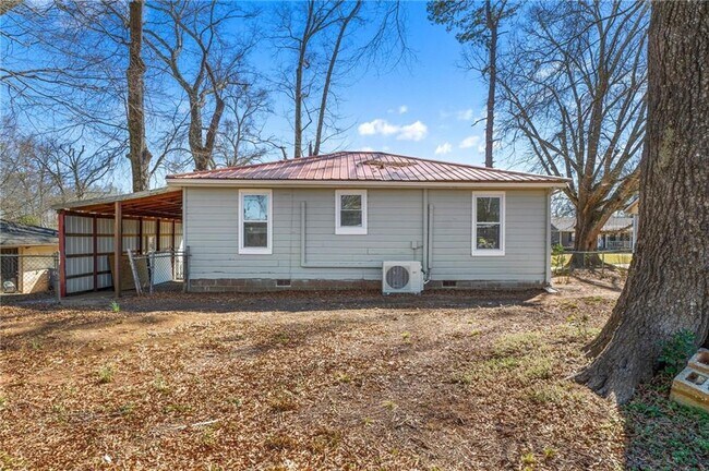 Foto del edificio - 823 E Tinsley St