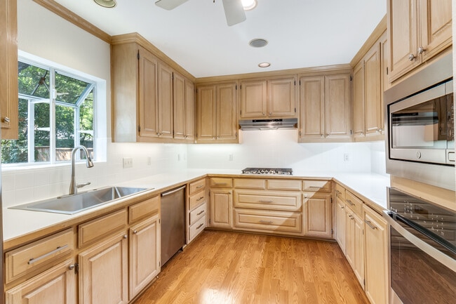 Building Photo - 5626 Caruth Blvd