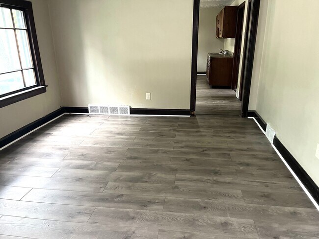 Foto del edificio - 501 E 7th St