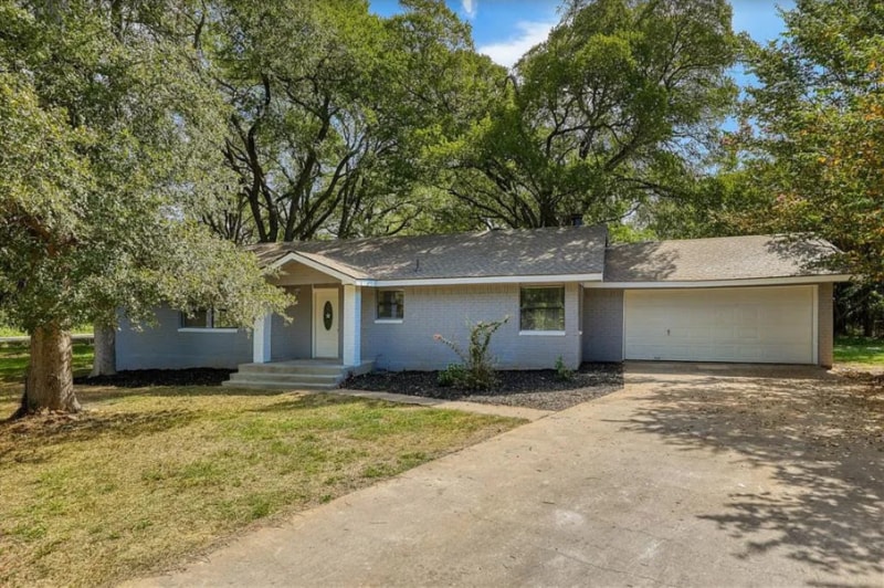 105 Nuuanu Ln, Bastrop, TX 78602 House Rental in Bastrop, TX
