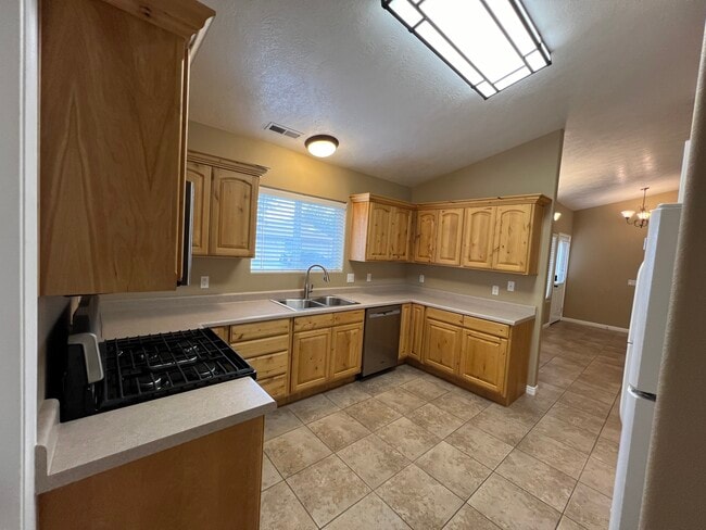 Building Photo - 2139 W 127 S