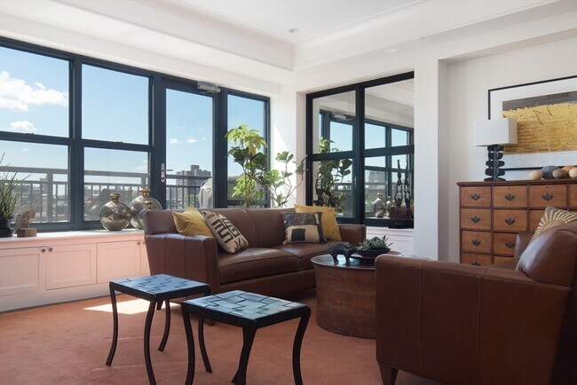 Foto del edificio - 303 Columbus Ave