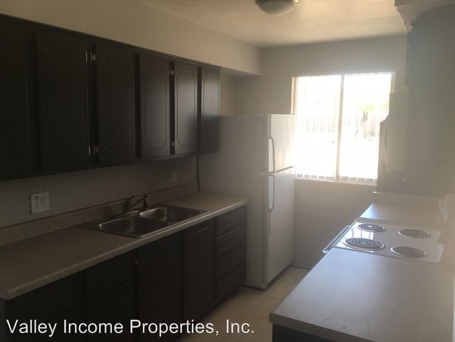 Foto del edificio - 3420 W Rose Ln