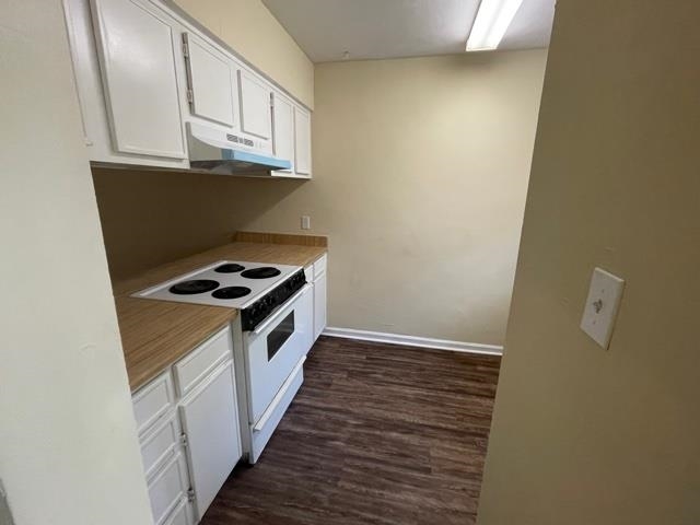 Building Photo - 1831 Sylvan Ct