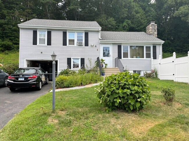 Building Photo - 1 Hausmann Rd