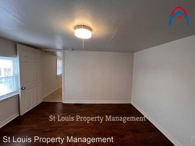 Foto del edificio - 3 br, 1 bath House - 155 E Etta Ave