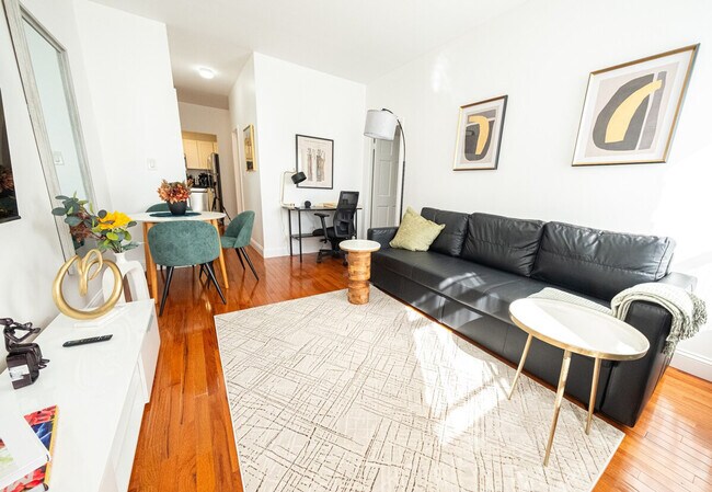 Foto del edificio - 305 E 95th St