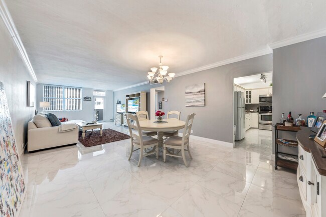 Building Photo - 4250 Galt Ocean Dr