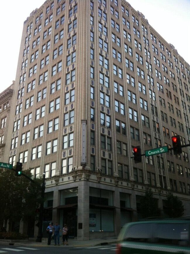 Foto del edificio - 700 Church St