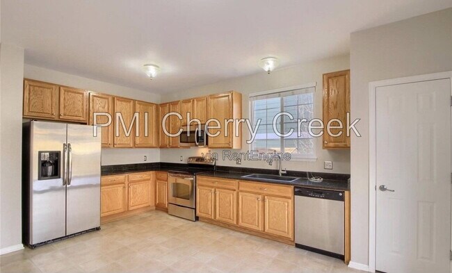 Building Photo - 18647 E Vassar Dr