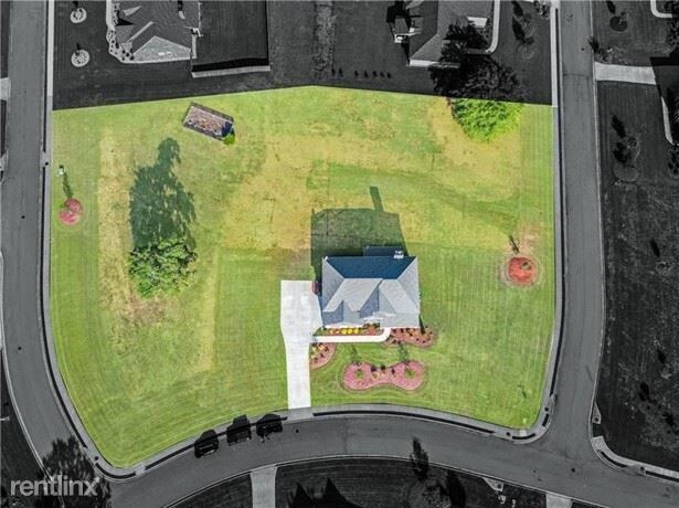 Foto del edificio - 5 br, 3 bath House - 4009 Madison Acres Drive