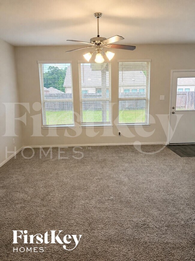Foto del edificio - 15141 Meadow Glen S