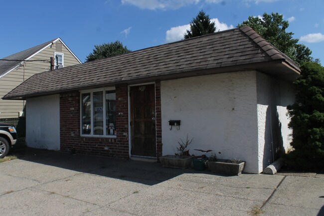 Foto del edificio - 701-705 Black Horse Pike