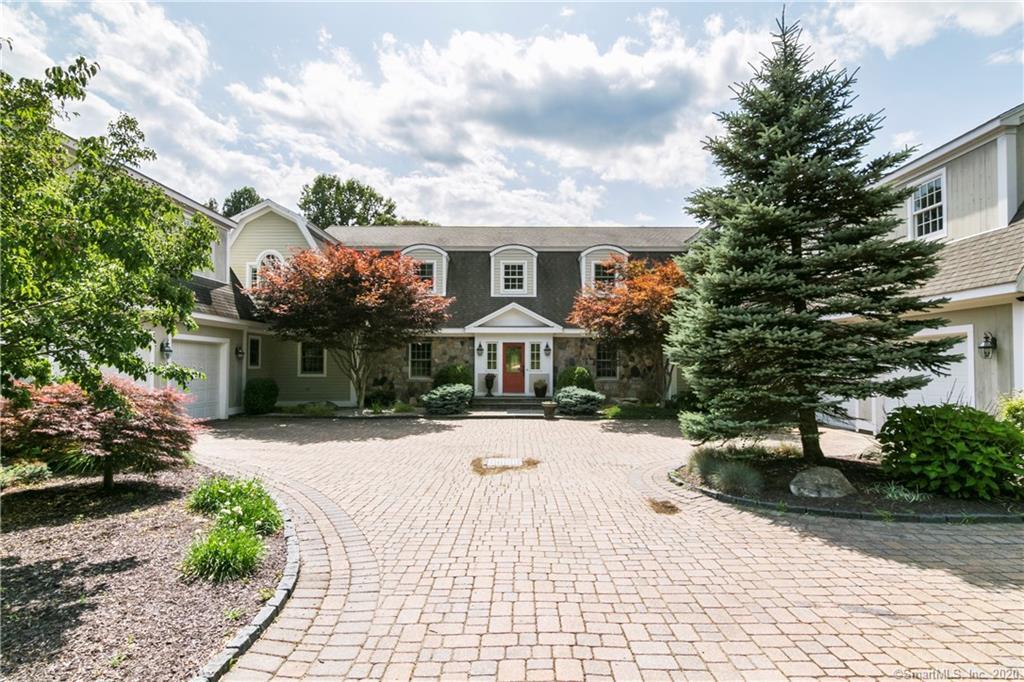 Foto principal - 92 Parker Hill Rd