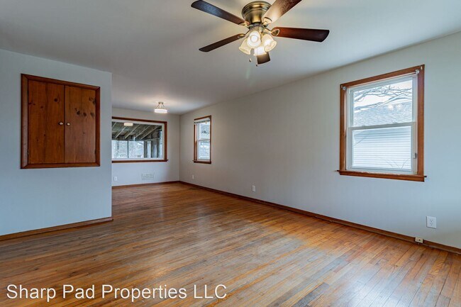 Building Photo - 3 br, 1 bath House - 1316 S State Street
