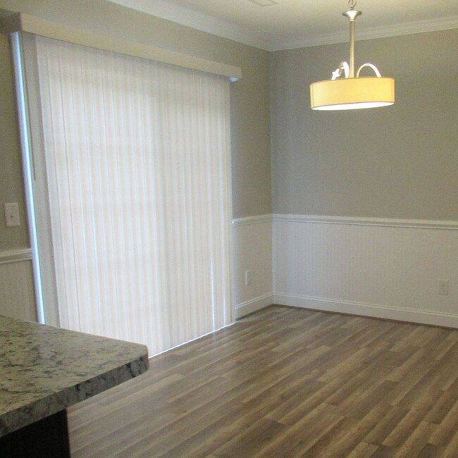 Foto del edificio - 124 Chandler Dr