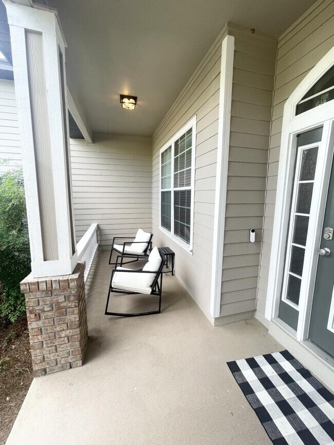 Foto del edificio - 4 bedroom in Gainesville FL 32606