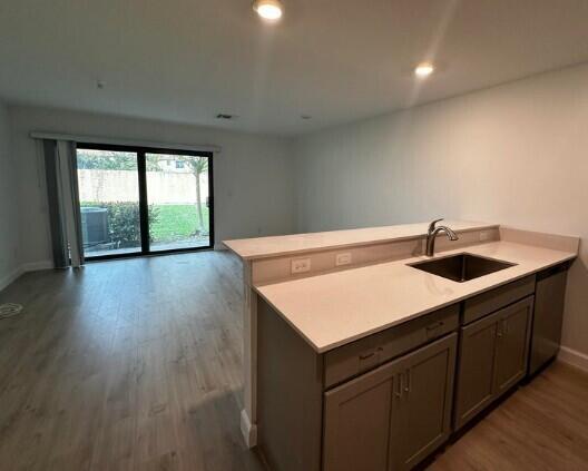 Building Photo - 4208 Napoli Lake Dr