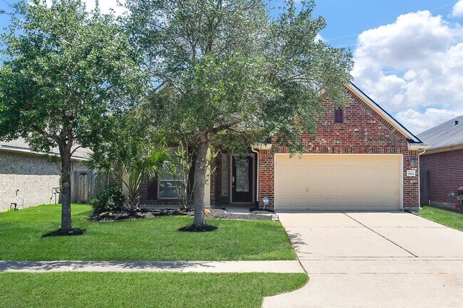 Foto del edificio - 16814 Ranger Ridge Dr