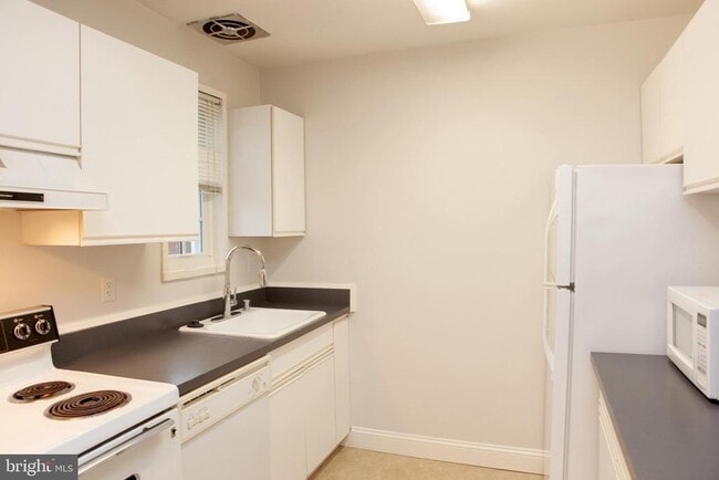 Foto del edificio - 1712 W Abingdon Dr
