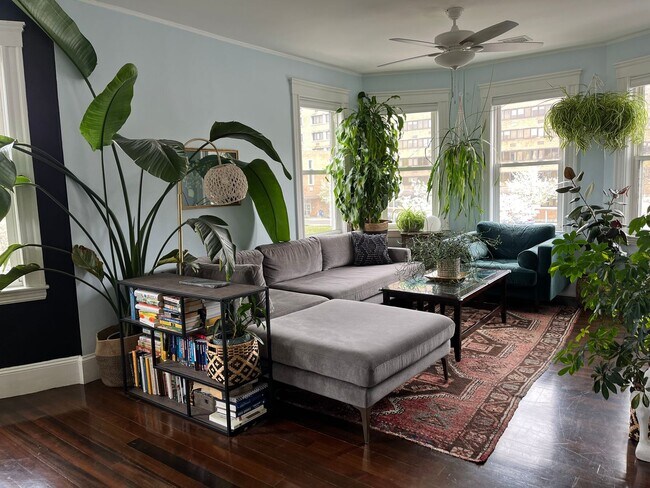Foto del edificio - 2145 Dorchester Ave