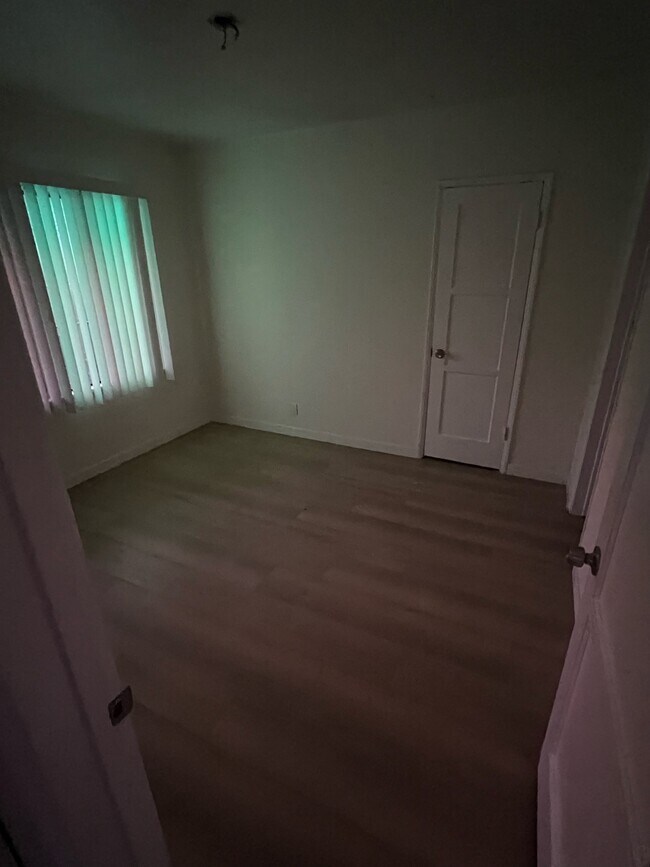 bedroom - 4100 Brighton Ave