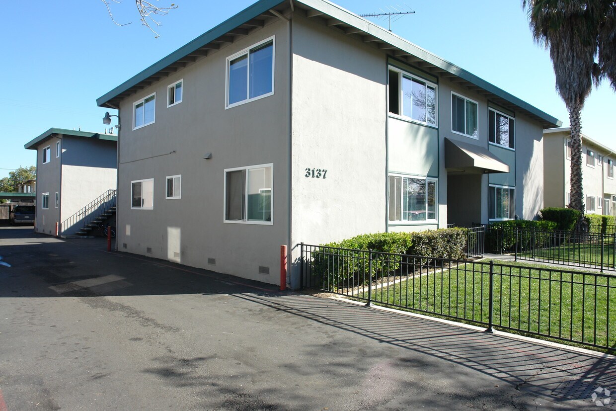 3137 Cadillac Dr. - 3137 Cadillac Dr