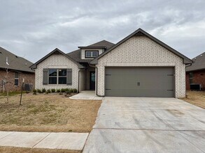 Building Photo - 8012 NW 161st Ter